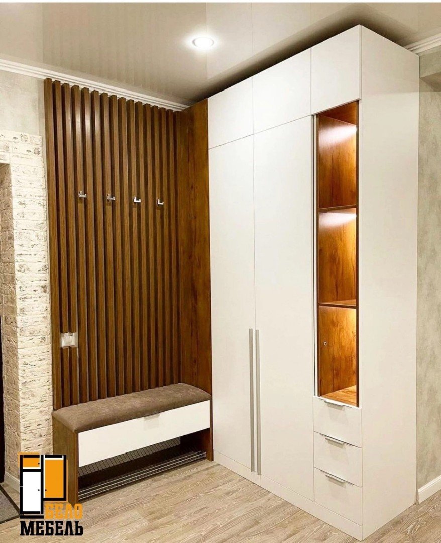 Пенал в прихожую