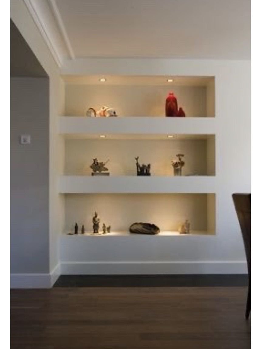 Встроенные полки с подсветкой