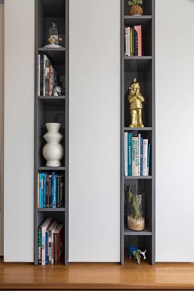 Шкаф ПАКС В прихожей