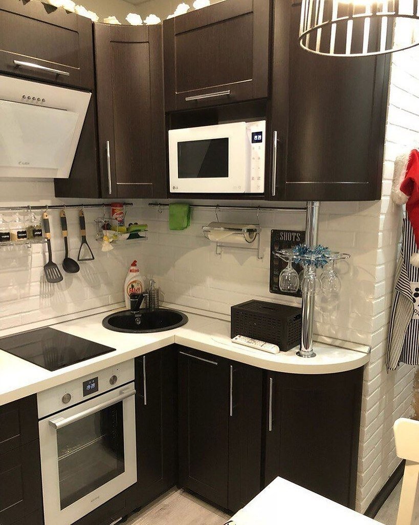 Кухня для хрущевки угловая