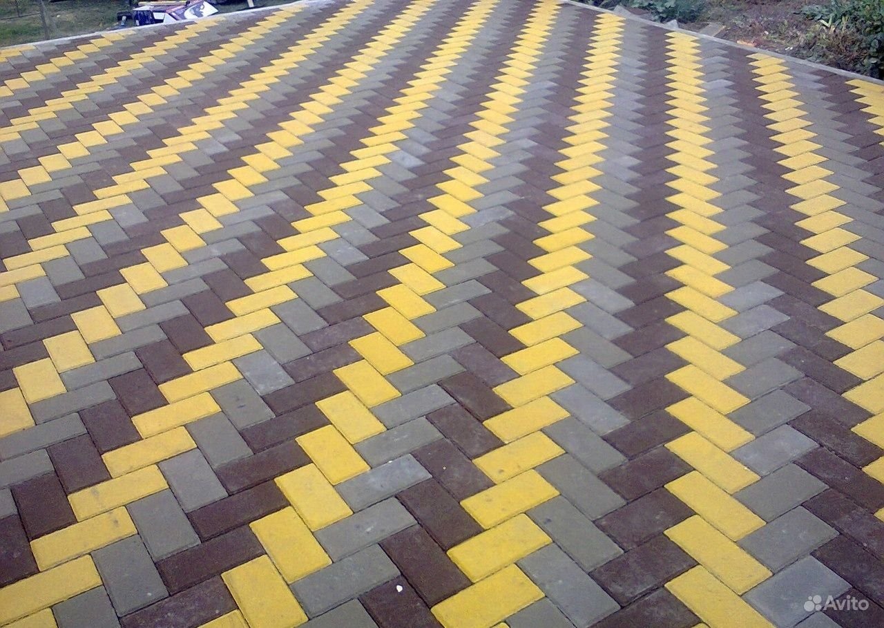 Плитка желто коричневая. Брусчатка коричневая с желтым. Тротуарная плитка желтая с коричневым. Тротуарная плитка трехцветная. Брусчатка трехцветная.