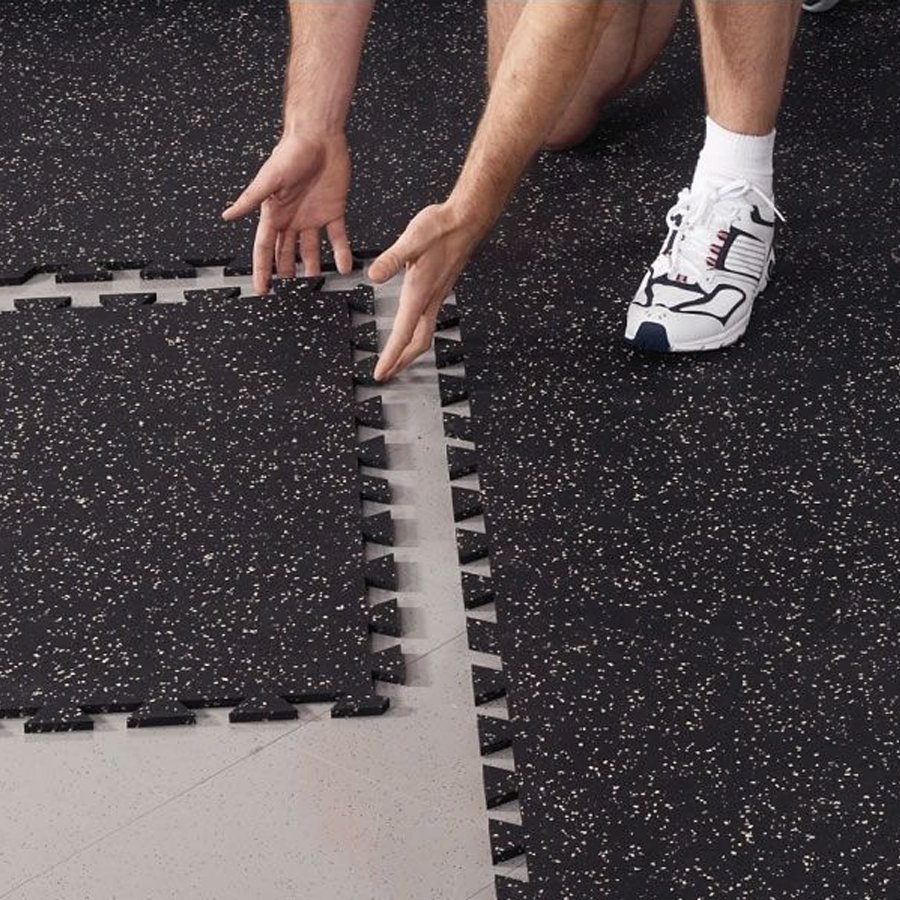 Прорезиненный пол