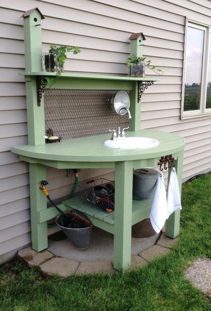Уличный умывальник