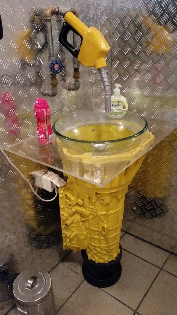 Умывальник из автозапчастей