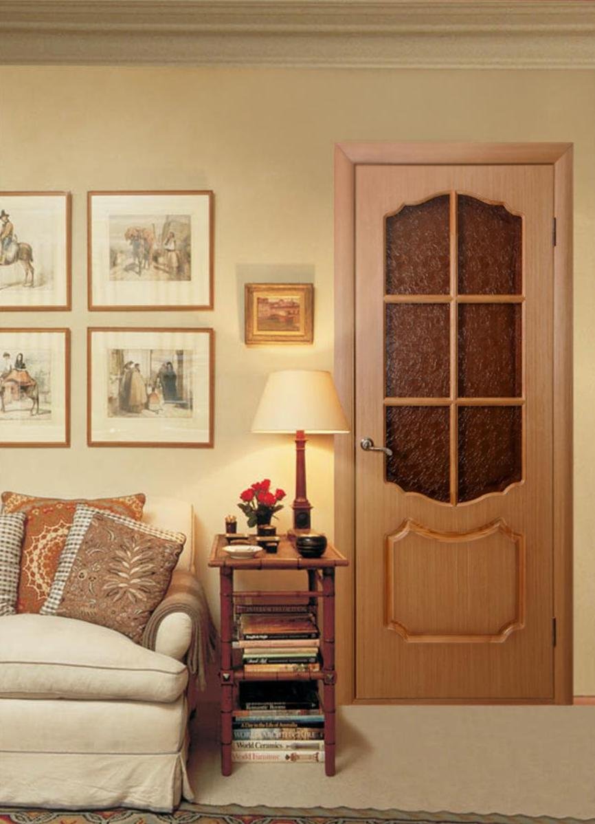 Деревянные двери в интерьере