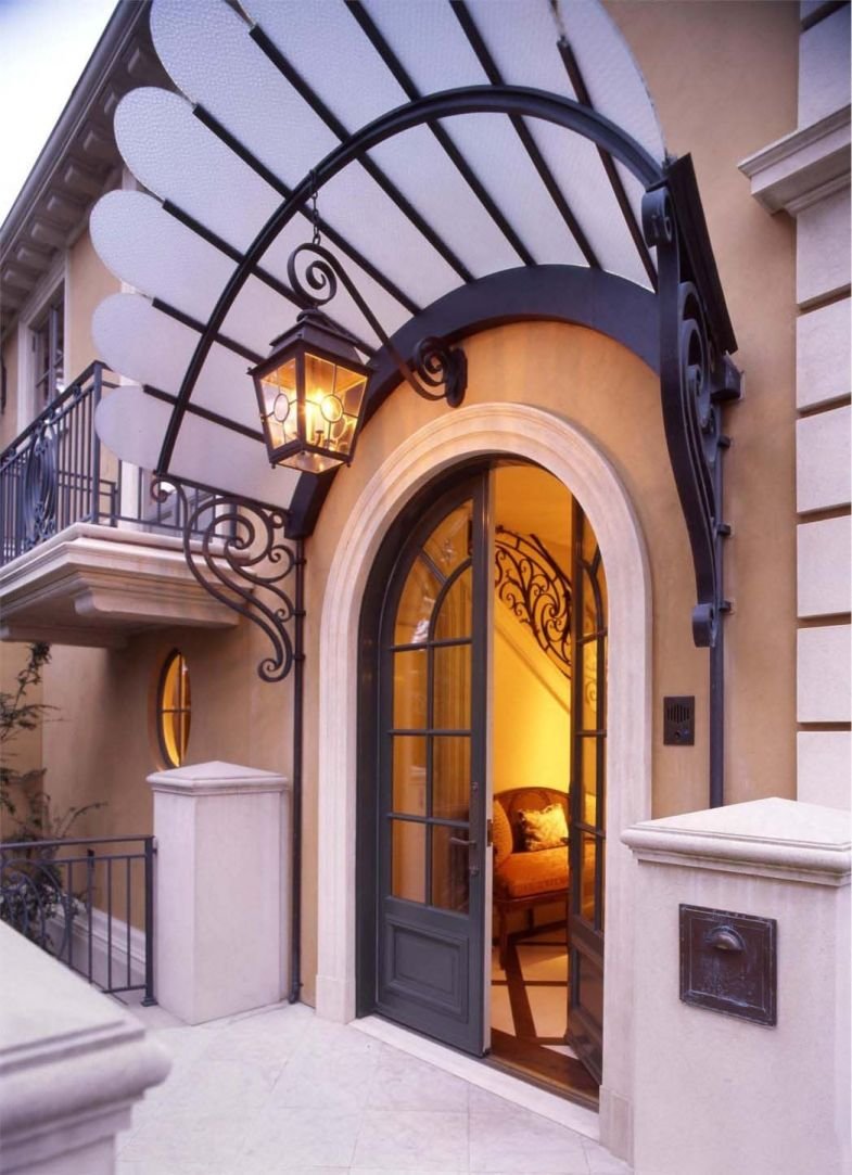 Навес над крыльцом