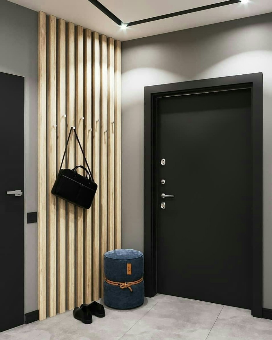 Прихожая с рейками