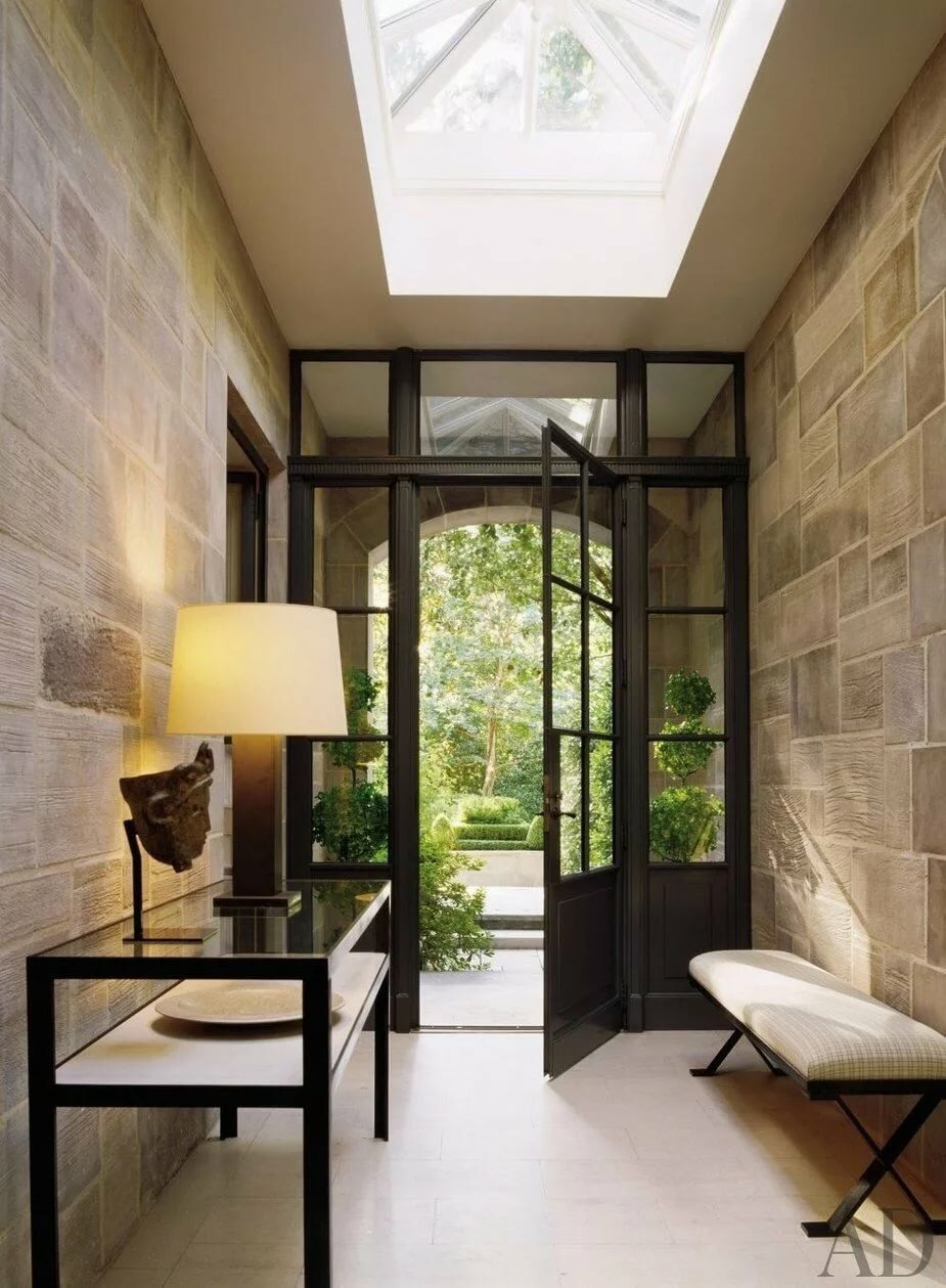 Интерьер тамбура в частном доме