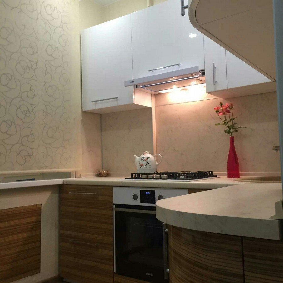 Угловая кухня хрущевка 5кв м