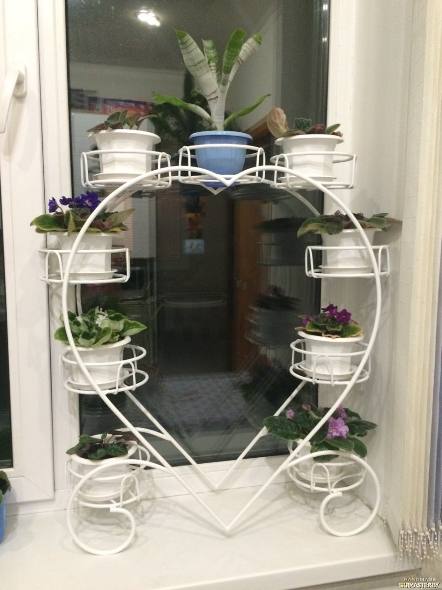 Подставка для цветов на подоконник