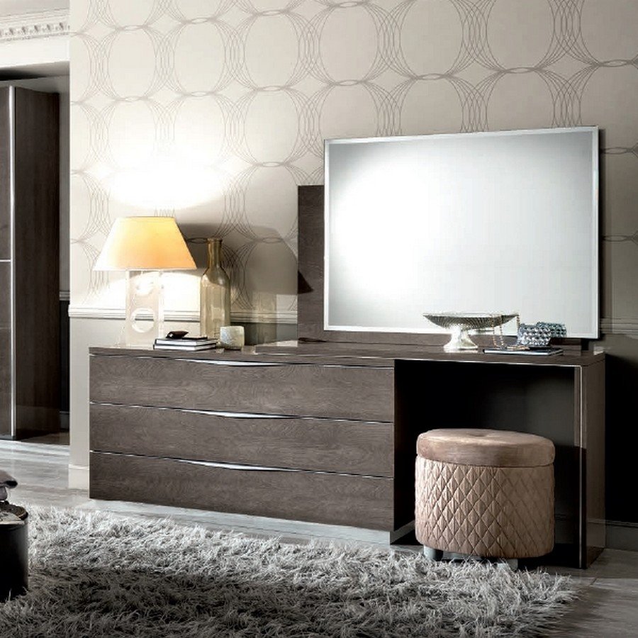 Подвесная тумба под телевизор с туалетным столиком