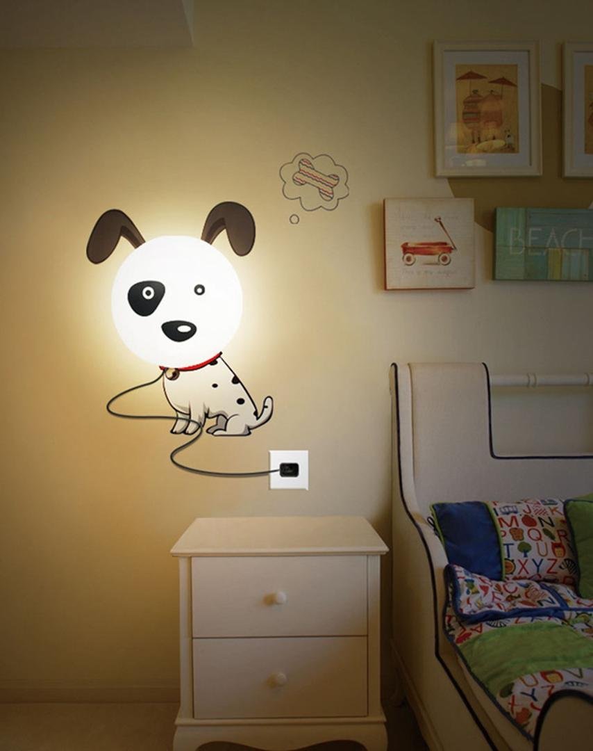 Светильники в детскую комнату на стену