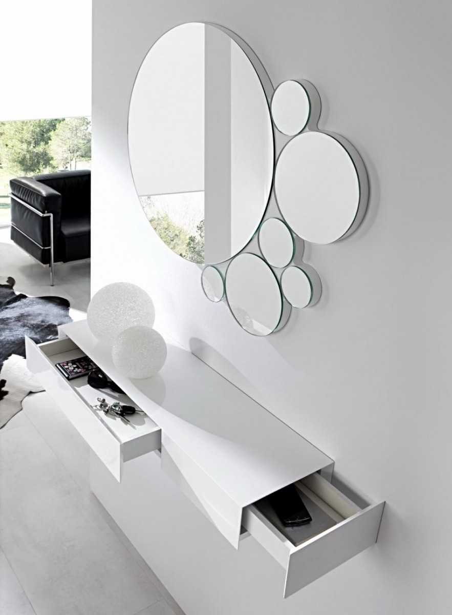 Навесная полка в прихожую