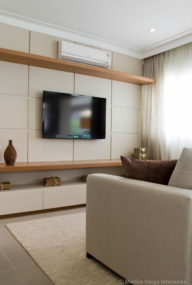 Телевизор в гостиной