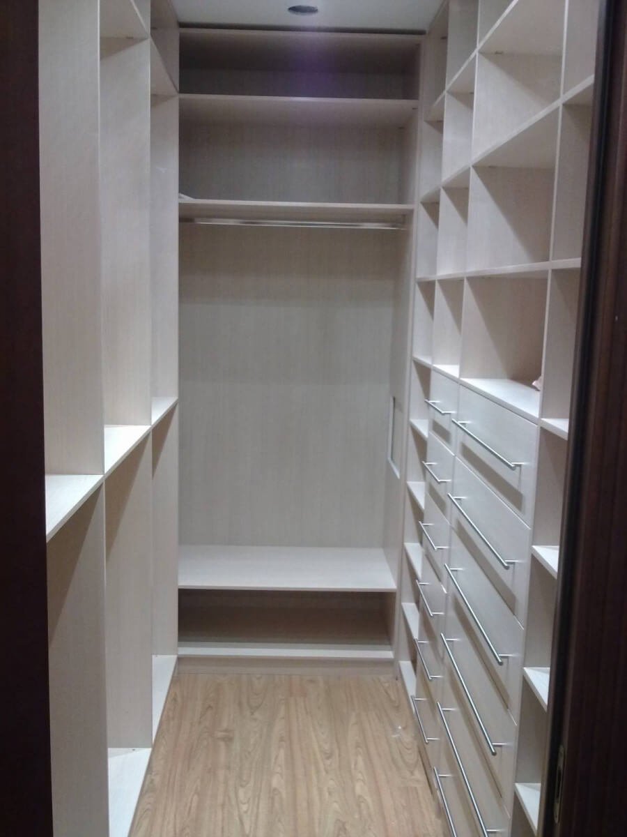 Маленькая гардеробная 2 метра