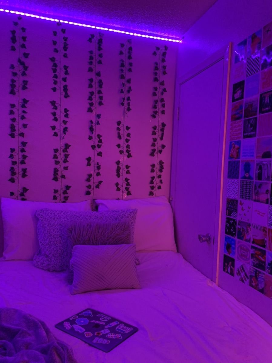 Комната с ультрафиолетовой подсветкой