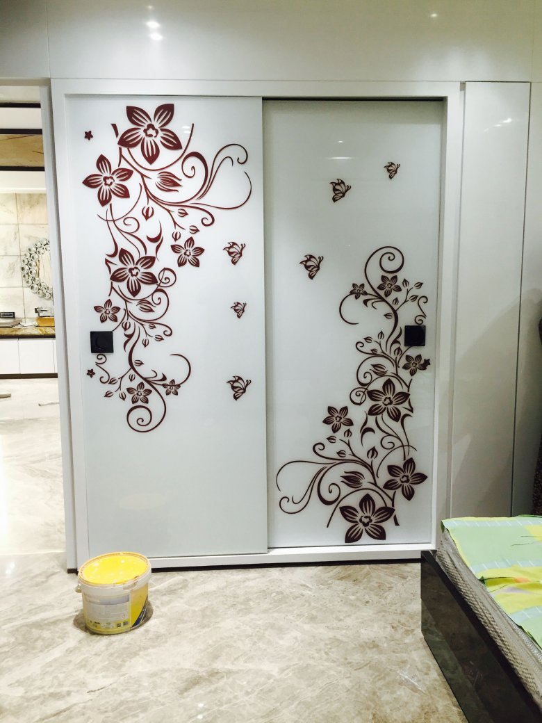 Декор шкафа