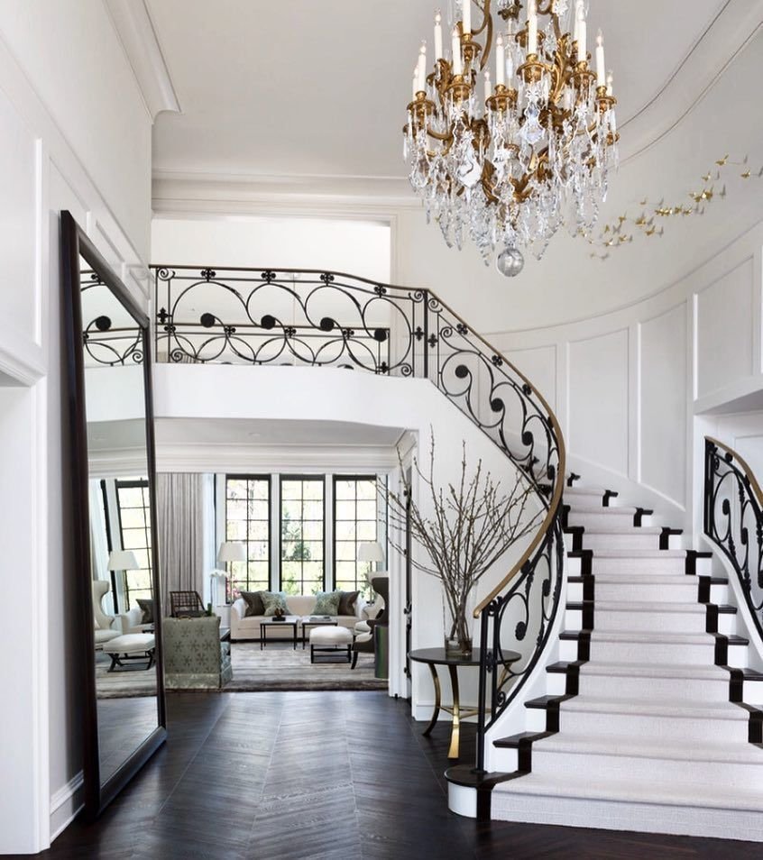 Кованые лестницы в интерьере