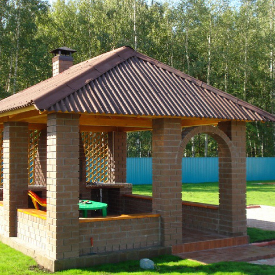 Беседка для дачи из кирпича