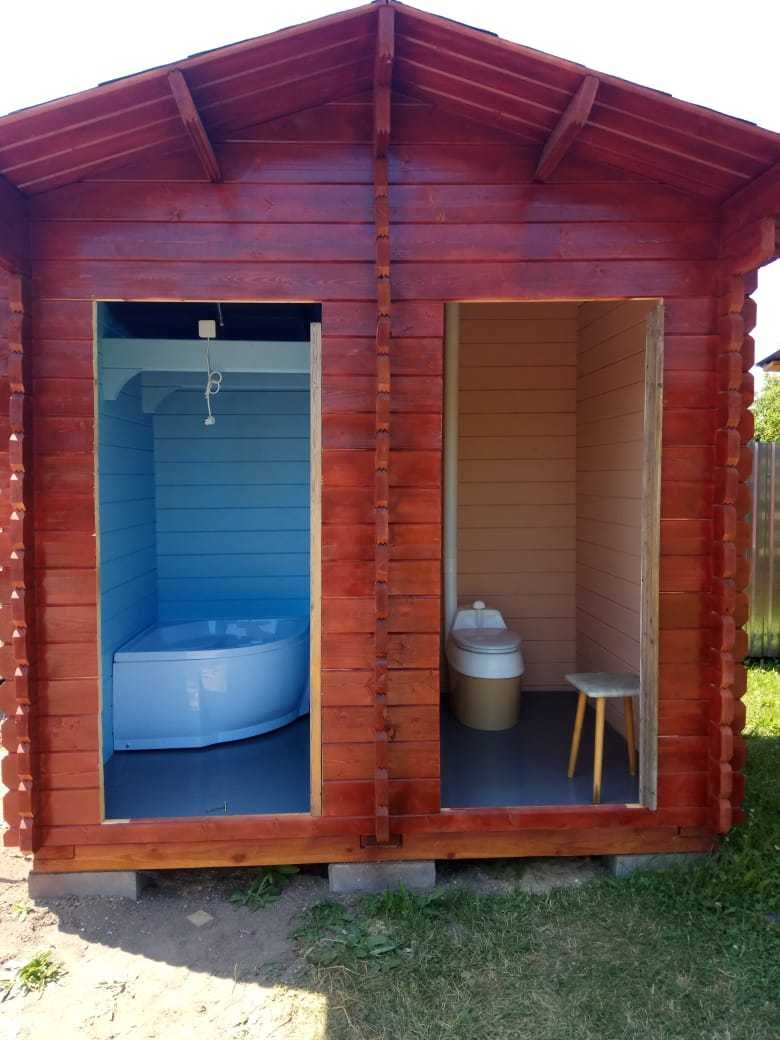 Рисунки на дачном туалете