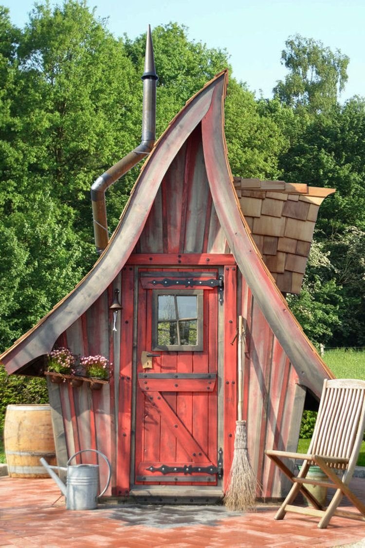 Дачный туалет из кирпича