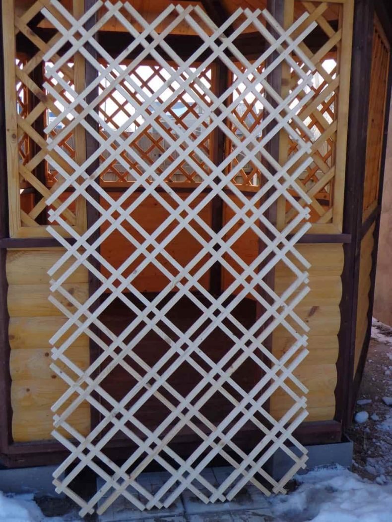 Решетка деревянная декоративная