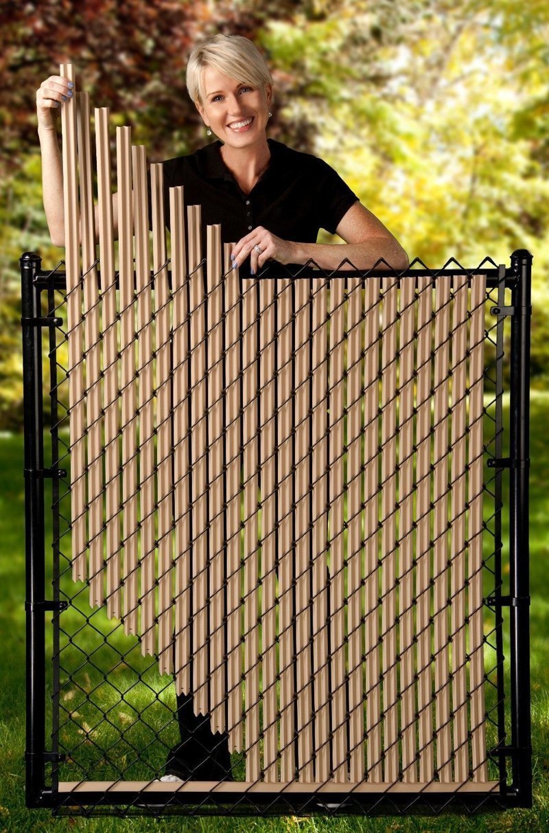 Забор сетка с рейками