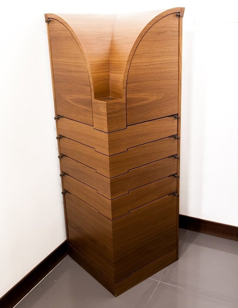 Угловой комод в прихожую