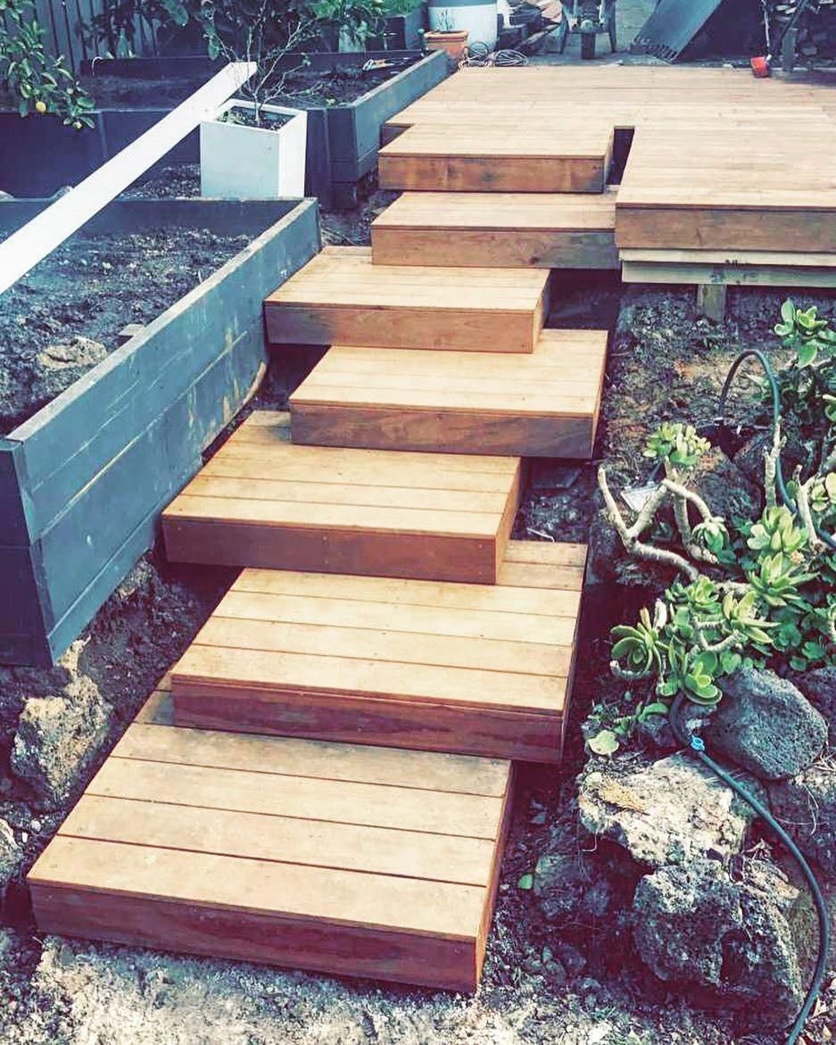 Ступени для крыльца уличные деревянные