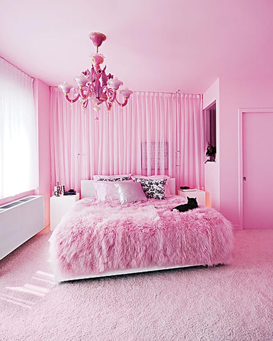 Обои розовые для спальни с цветами