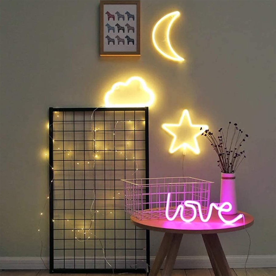 Неоновый светильник на стену