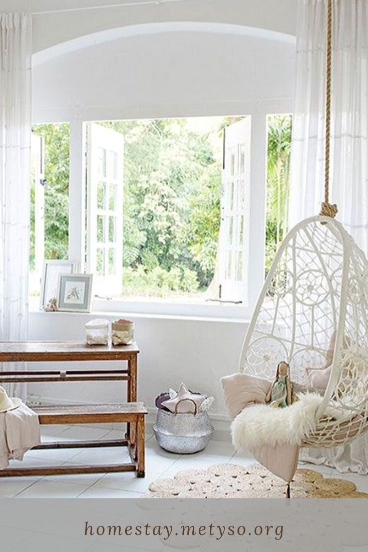 Спальня с эркером