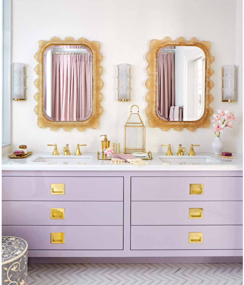 Мебель для ванной комнаты розового цвета