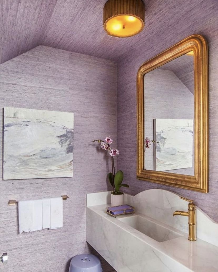 Ванная комната в фиолетовом цвете