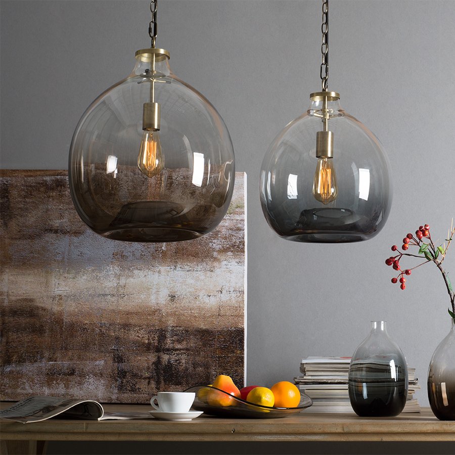 Подвесная стеклянная лампа
