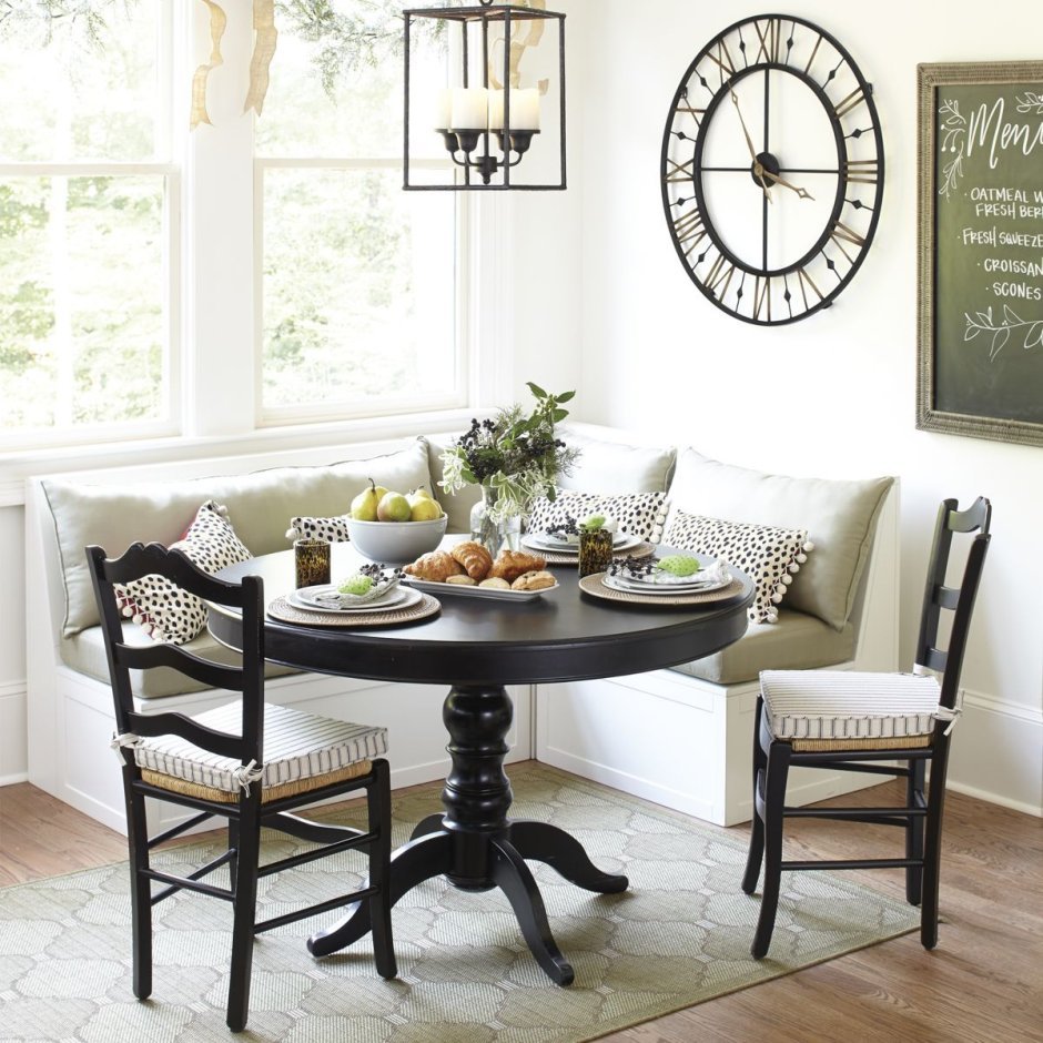 Декор круглого кухонного стола