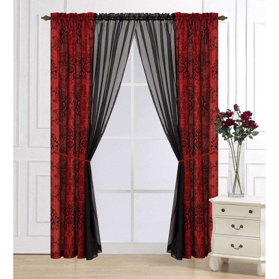 Шторы красные с черным