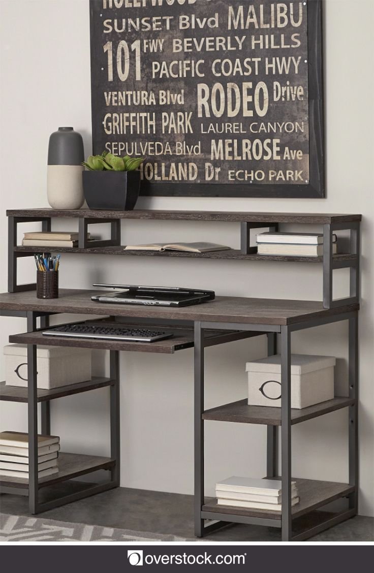 Компьютерный стол из металла