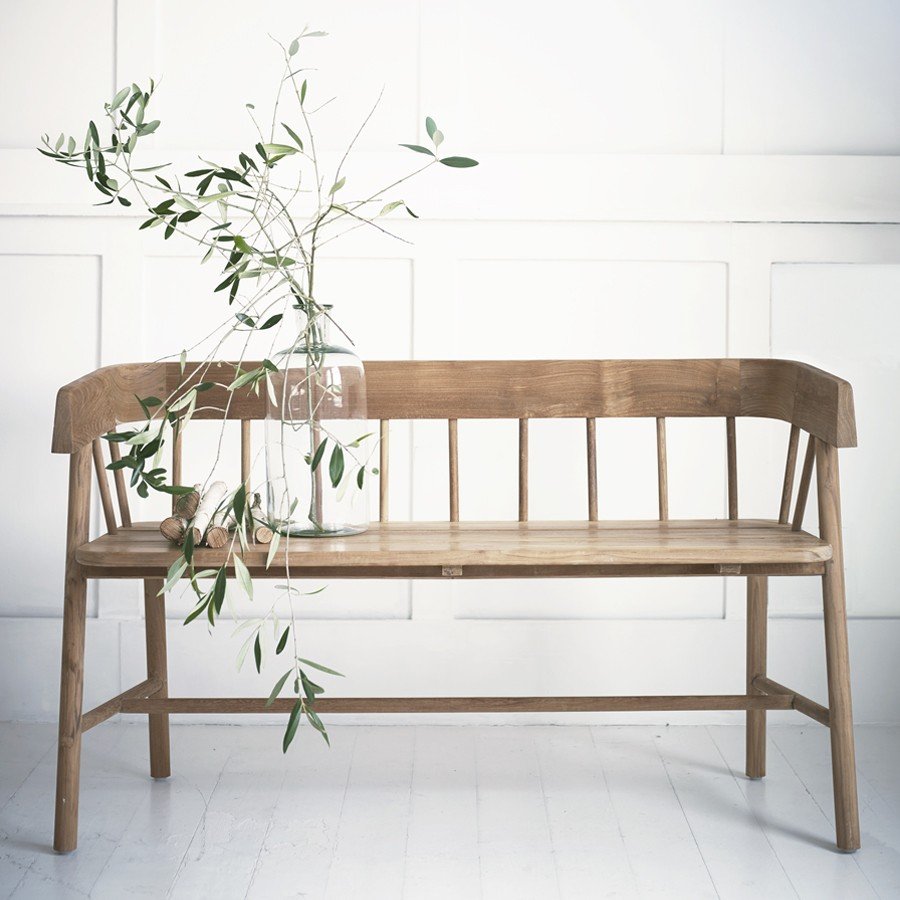 Скамья в интерьере