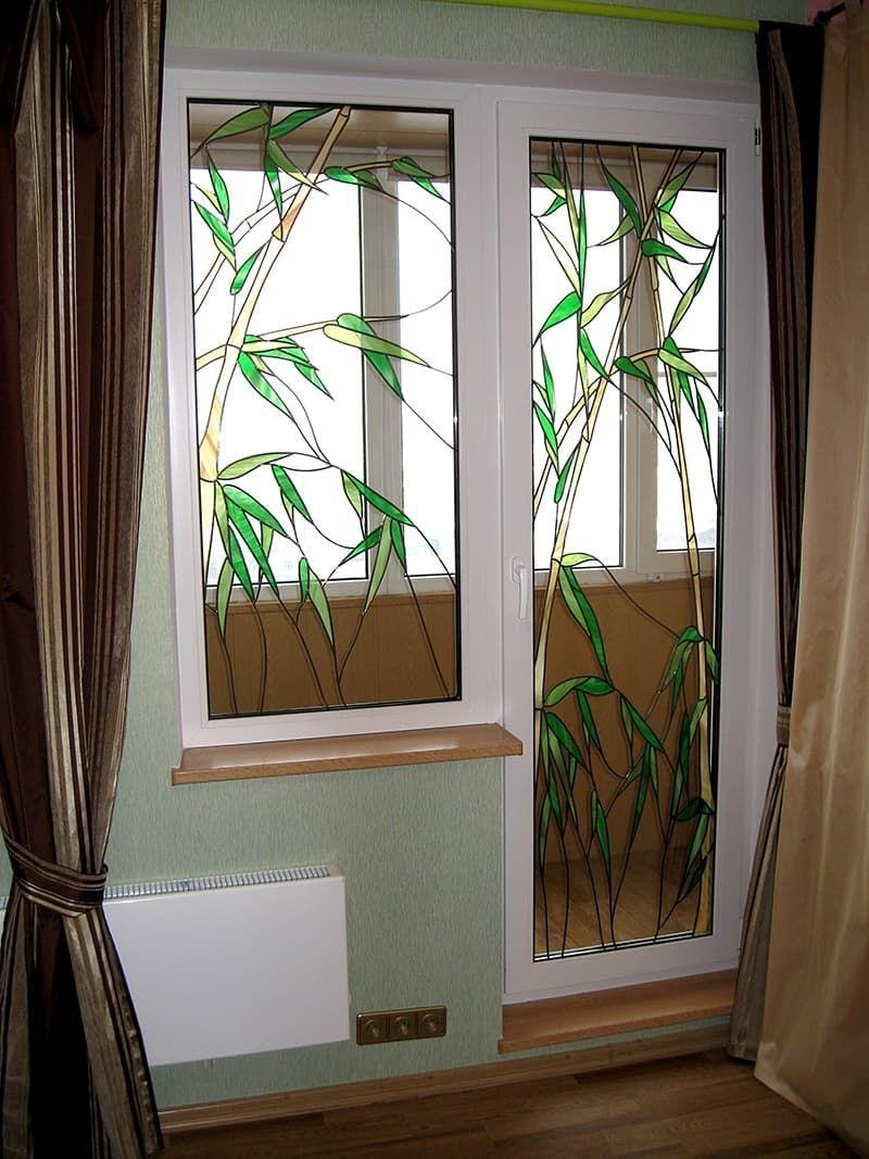 Витражные двери на балкон