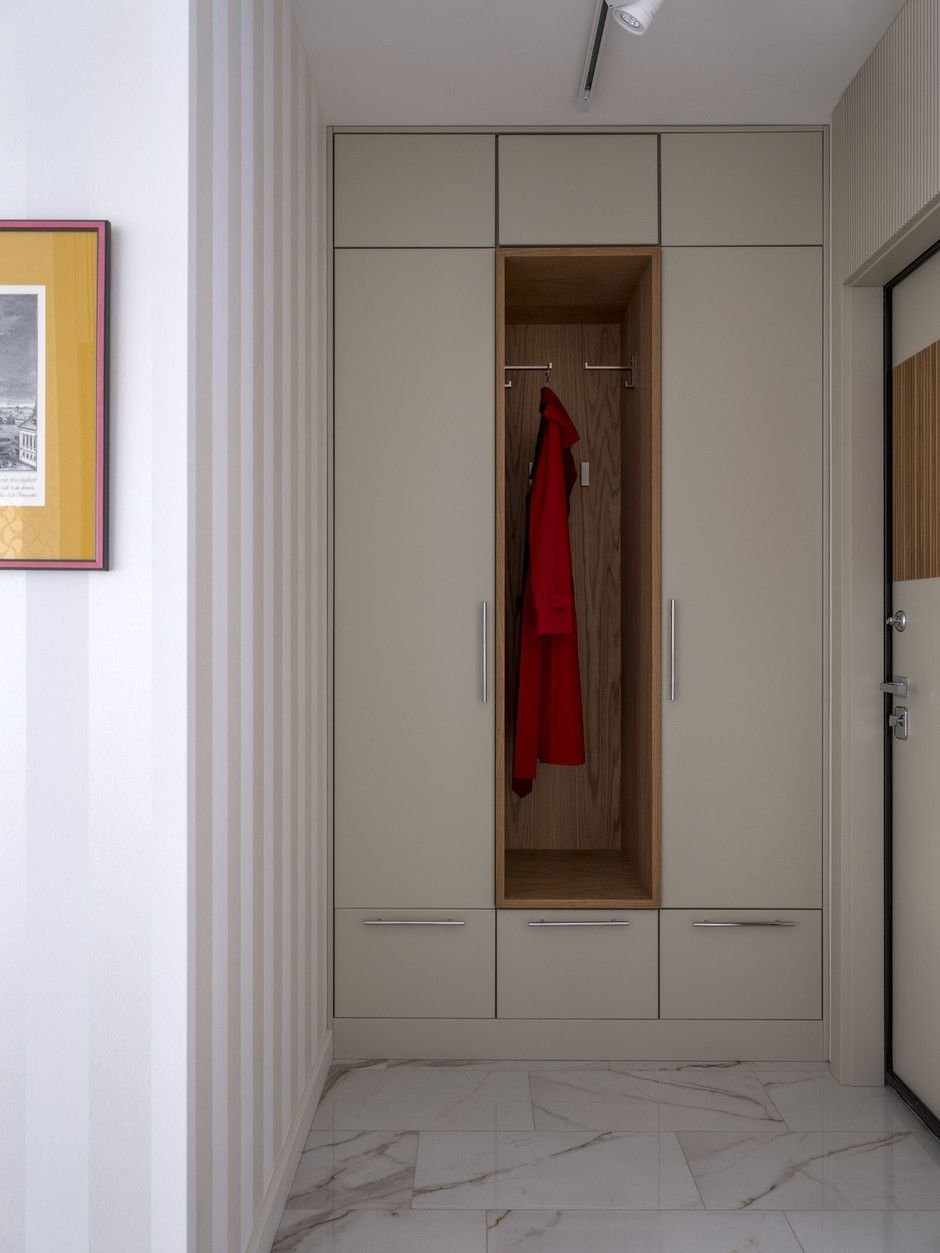 Шкафы в коридоре дизайнерские решения