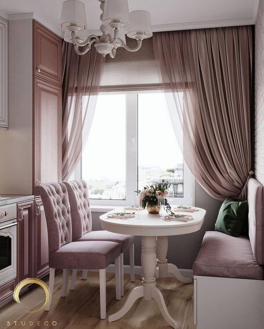 Интерьер кухни в пудровых тонах