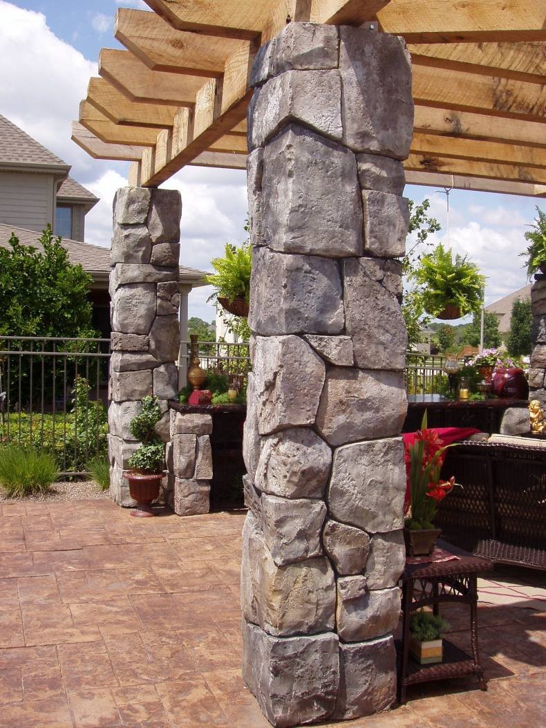 Заборный блок бетонный