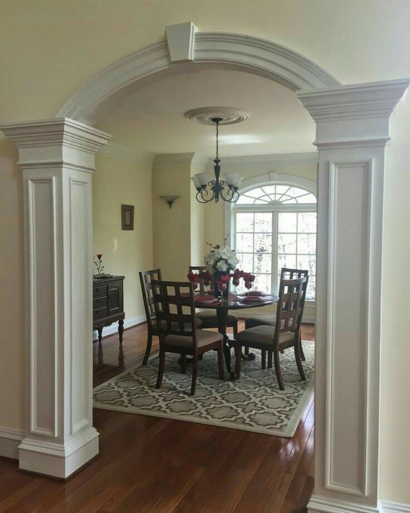 Частный дом с колоннами