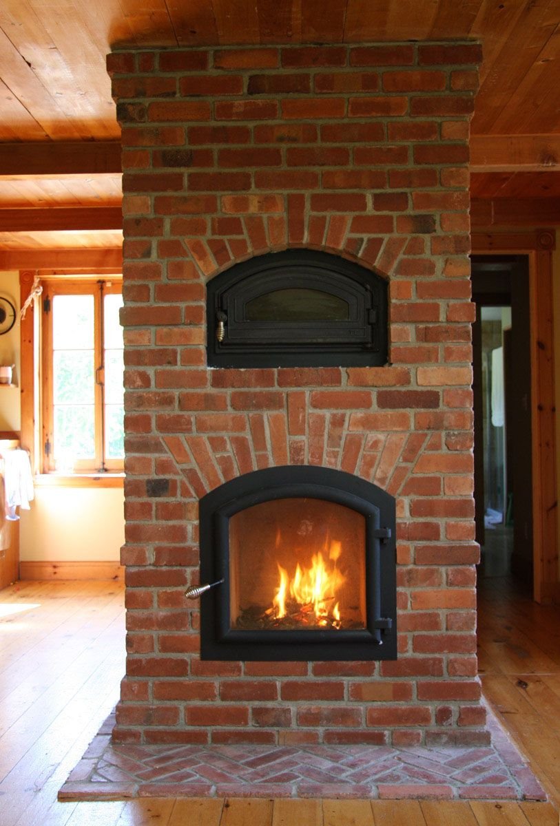 Печь камин кирпичная