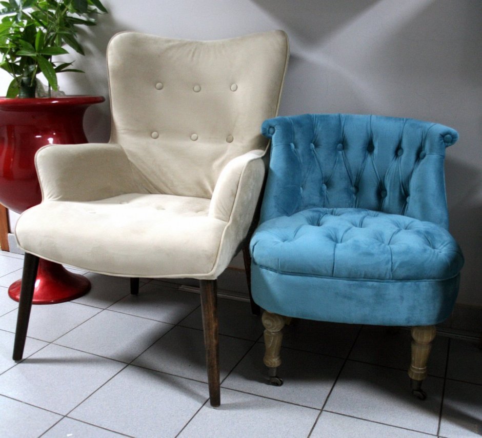 Стульчик в коридор