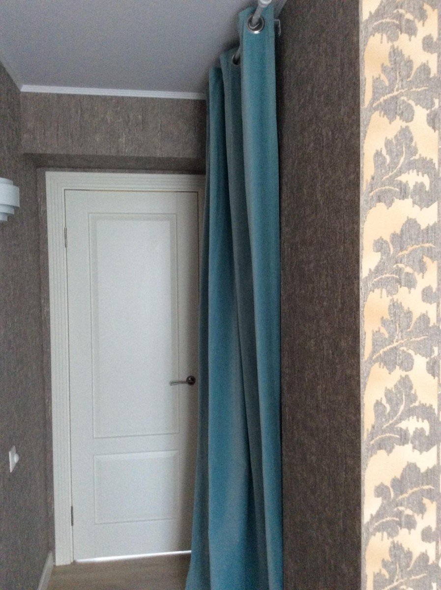 Гардеробная с занавеской