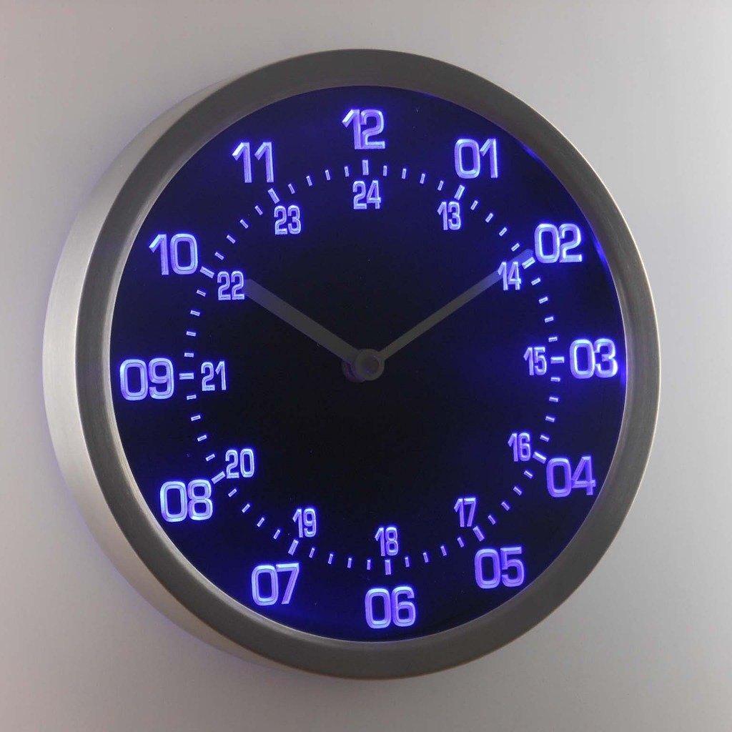Настенные часы уф. Настенные led часы 3d-jh3103. Часы электрические на стену. Цифровые настенные часы. Часы настенные с подсветкой циферблата.