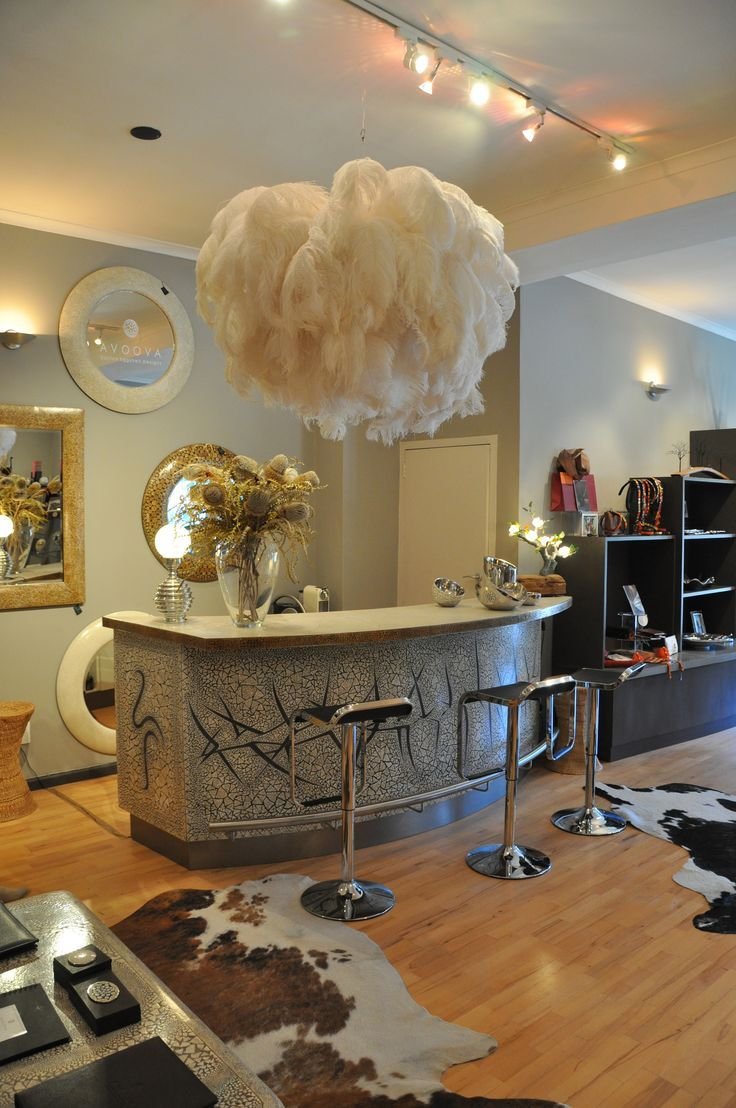 Декор со страусиными перьями в интерьере