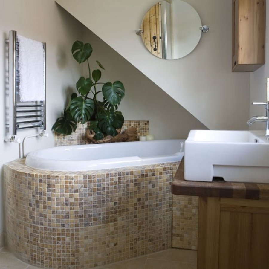 Угловая ванная мозаика